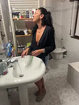 Snapshot of eddivad6974 chatting on September 2025 08:42:02 PM eddivad6974 online show from September 2025 08:42:02 PM