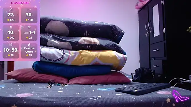 AllysonStonne online show from December 2025 11:56:01 PM