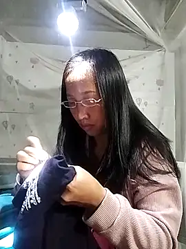 cute love00 online show from February 2026 11:10:02 PM