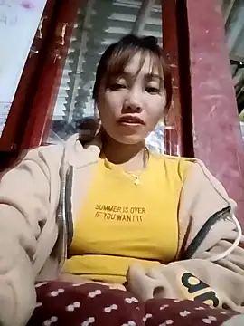 Snapshot of adbosa_00 chatting on October 2025 03:40:01 PM adbosa 00 online show from October 2025 03:40:01 PM