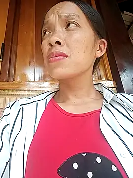 mayhang00 online show from October 2025 06:00:01 AM