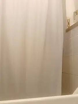 Snapshot of Premium-Jogurt chatting on November 2025 05:06:01 AM Premium-Jogurt online show from November 2025 05:06:01 AM