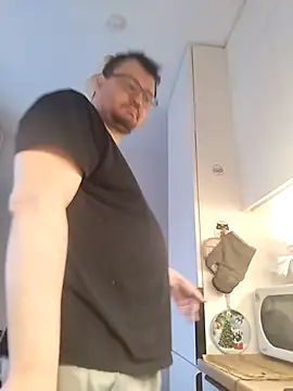 Snapshot of SirAbuser chatting on February 2026 05:46:01 AM SirAbuser online show from February 2026 05:46:01 AM