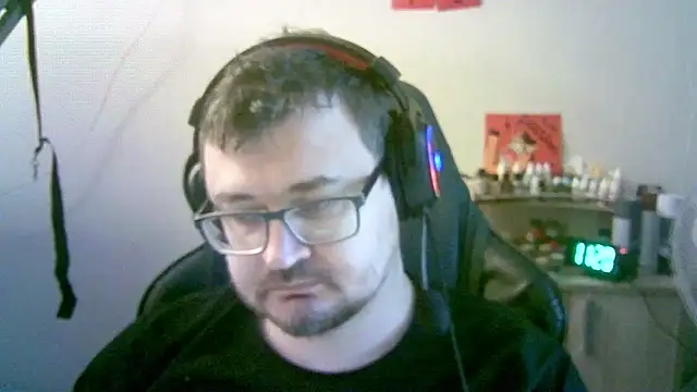 Snapshot of SirAbuser chatting on February 2026 08:21:02 AM SirAbuser online show from February 2026 08:21:02 AM