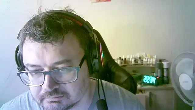 Snapshot of SirAbuser chatting on February 2026 07:34:02 PM SirAbuser online show from February 2026 07:34:02 PM