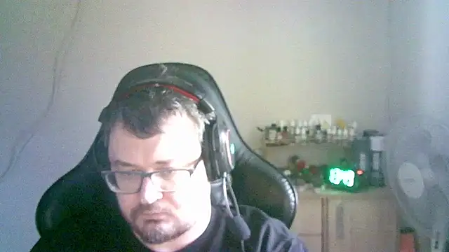 Snapshot of SirAbuser chatting on March 2026 10:50:02 AM SirAbuser online show from March 2026 10:50:02 AM