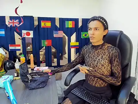 Aisha hotts777 online show from June 2026 08:08:02 PM