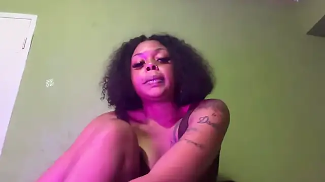 Liaprettygirl online show from April 2026 02:42:01 AM