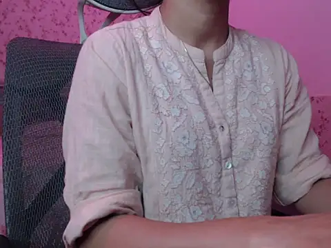 Snapshot of snow_white123 chatting on October 2025 08:10:01 PM snow white123 online show from October 2025 08:10:01 PM