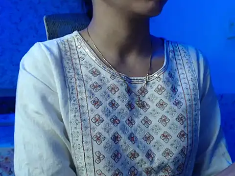 Snapshot of snow_white123 chatting on November 2025 08:40:01 PM snow white123 online show from November 2025 08:40:01 PM