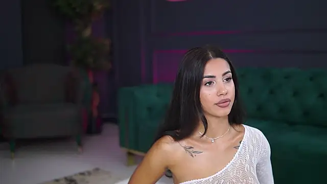 SiennaRuh online show from September 2025 11:01:01 AM