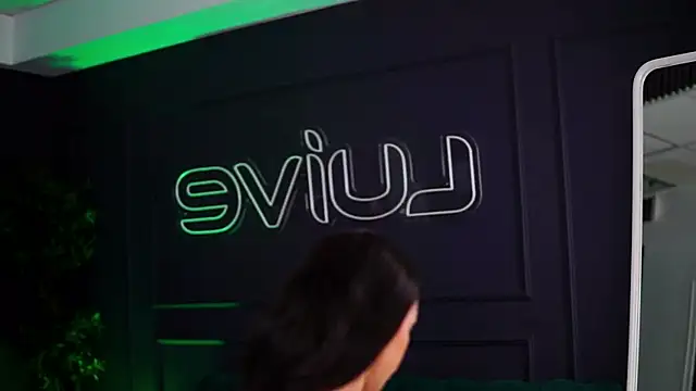 SiennaRuh online show from October 2025 10:00:02 AM