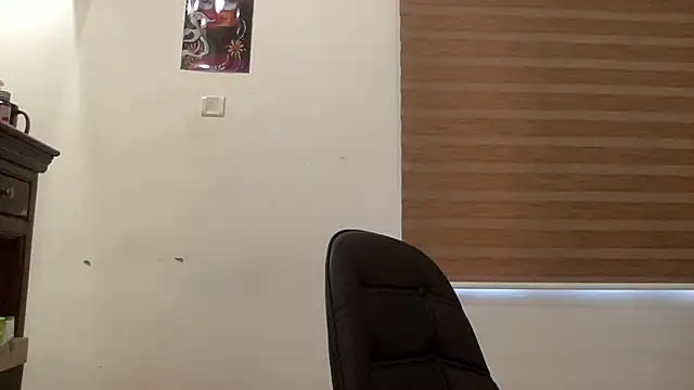 Snapshot of LucytheDevilQueen chatting on December 2025 03:00:02 AM LucytheDevilQueen online show from December 2025 03:00:02 AM