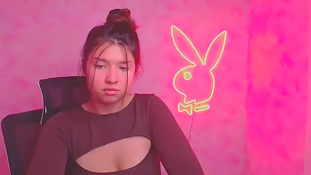 Sandra Curly online show from September 2025 05:49:01 PM