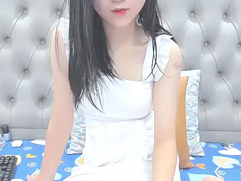 Snapshot of _ly__ chatting on October 2025 03:30:01 PM ly online show from October 2025 03:30:01 PM