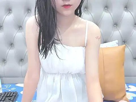 Snapshot of _ly__ chatting on October 2025 04:15:02 PM ly online show from October 2025 04:15:02 PM