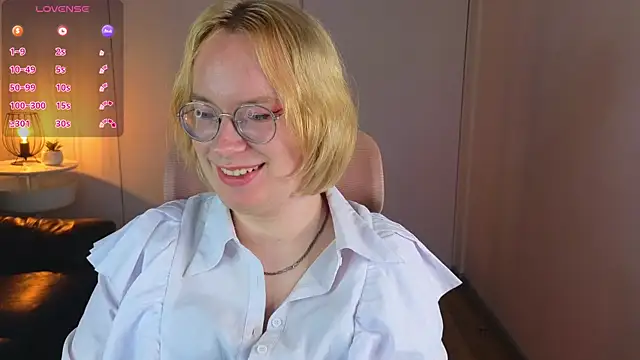 Snapshot of Amanda_Butlerr chatting on June 2026 10:15:01 AM Amanda Butlerr online show from June 2026 10:15:01 AM