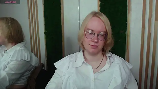 Snapshot of Amanda_Butlerr chatting on July 2026 03:27:02 PM Amanda Butlerr online show from July 2026 03:27:02 PM