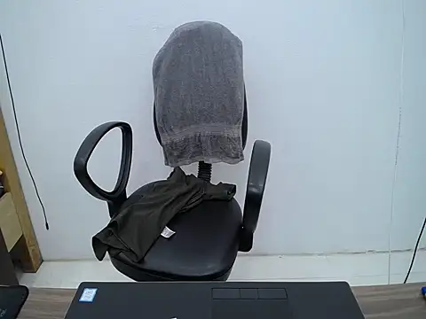 Snapshot of _Lady- chatting on November 2025 12:09:02 AM Lady- online show from November 2025 12:09:02 AM