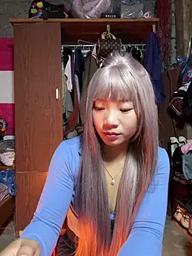 AAANINE22 online show from September 2025 03:34:01 PM