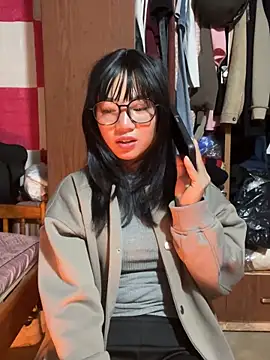 AAANINE22 online show from October 2025 06:15:02 AM