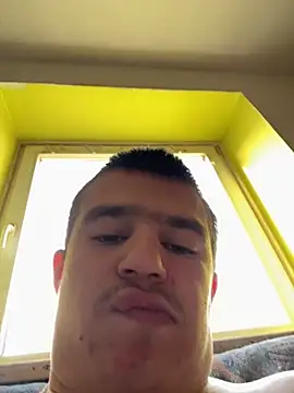 Snapshot of pussyhunter323557 chatting on November 2025 12:40:02 PM pussyhunter323557 online show from November 2025 12:40:02 PM