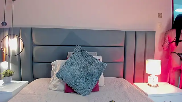 SagiraBelle online show from September 2025 11:35:02 AM