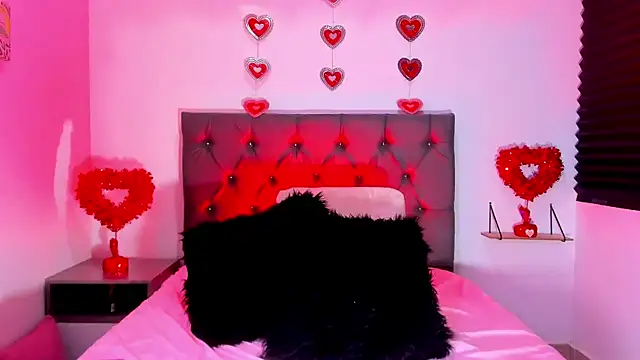 SagiraBelle online show from February 2026 04:15:02 PM