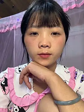 thaoyeuuu online show from October 2025 12:27:01 PM