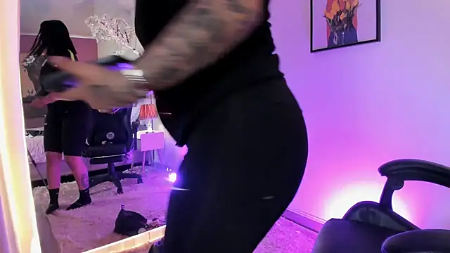 emy williams online show from October 2025 02:45:02 PM