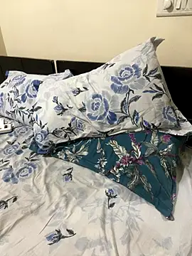 Horney spidy online show from November 2025 01:19:02 AM