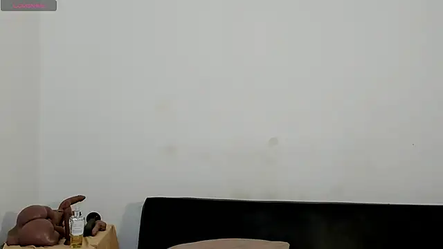 Snapshot of zarek_lux chatting on November 2025 02:21:02 PM zarek lux online show from November 2025 02:21:02 PM