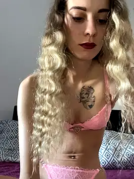 Snapshot of Bianca_XX25 chatting on December 2025 09:58:01 AM Bianca XX25 online show from December 2025 09:58:01 AM