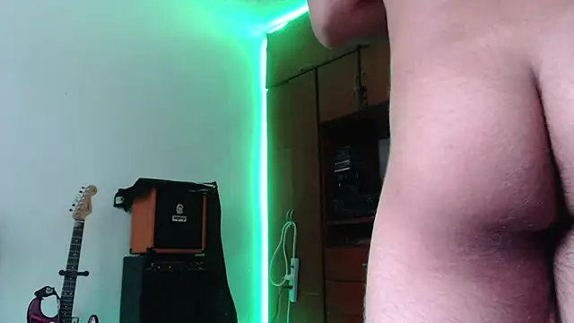 Snapshot of Diego__Barbarie__ chatting on October 2025 09:44:02 PM Diego Barbarie online show from October 2025 09:44:02 PM