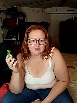 Snapshot of XEmoxkittyx chatting on February 2026 06:52:01 AM XEmoxkittyx online show from February 2026 06:52:01 AM