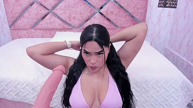 Snapshot of HOT_EMIILY_ chatting on October 2025 11:44:01 AM HOT EMIILY online show from October 2025 11:44:01 AM