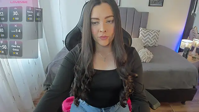 amaia monet online show from November 2025 07:36:02 PM