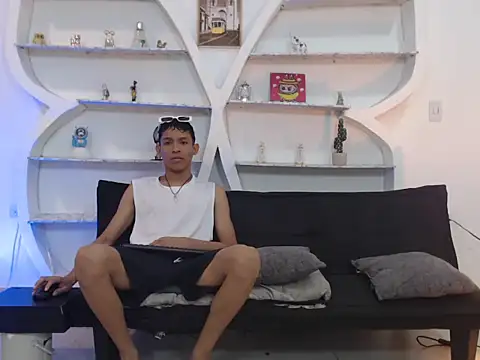 BEAUTY BOYS1 online show from December 2025 07:14:02 AM