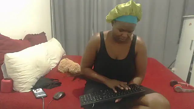 Snapshot of Samantha2012 chatting on September 2025 01:38:02 PM Samantha2012 online show from September 2025 01:38:02 PM