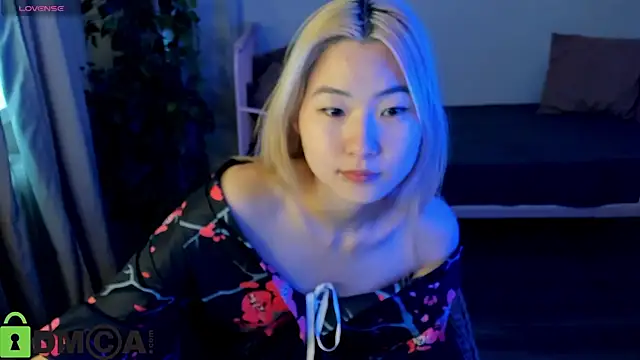 Snapshot of Aisi_18 chatting on October 2025 07:17:01 AM Aisi 18 online show from October 2025 07:17:01 AM
