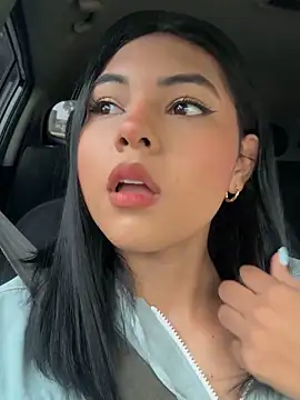 Snapshot of AlinnaRosee_ chatting on September 2025 12:38:02 PM AlinnaRosee online show from September 2025 12:38:02 PM