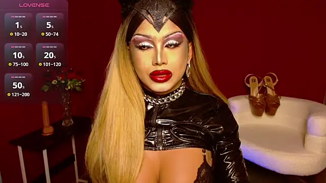 MeduzaCampbell online show from December 2025 12:43:01 PM