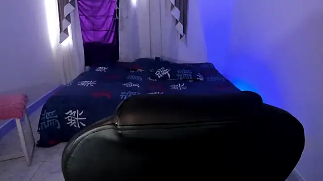 Aron Boyy online show from October 2025 08:08:01 PM