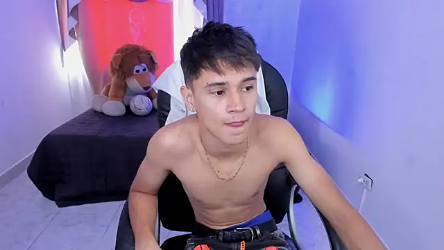 Aron Boyy online show from February 2026 07:21:02 PM