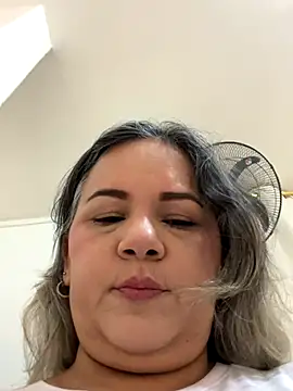 Lucy Milf 474 online show from November 2025 11:36:02 AM