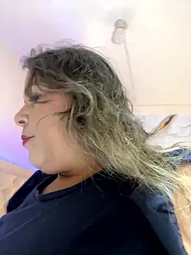 Snapshot of Lucy_Milf_474 chatting on January 2026 12:08:02 PM Lucy Milf 474 online show from January 2026 12:08:02 PM