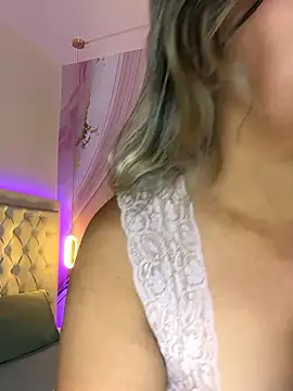 Snapshot of Lucy_Milf_474 chatting on January 2026 11:59:02 AM Lucy Milf 474 online show from January 2026 11:59:02 AM