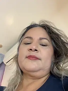 Snapshot of Lucy_Milf_474 chatting on January 2026 11:58:01 AM Lucy Milf 474 online show from January 2026 11:58:01 AM