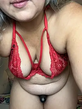 Snapshot of Lucy_Milf_474 chatting on February 2026 12:14:02 PM Lucy Milf 474 online show from February 2026 12:14:02 PM