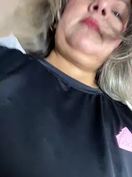 Snapshot of Lucy_Milf_474 chatting on February 2026 12:06:01 PM Lucy Milf 474 online show from February 2026 12:06:01 PM